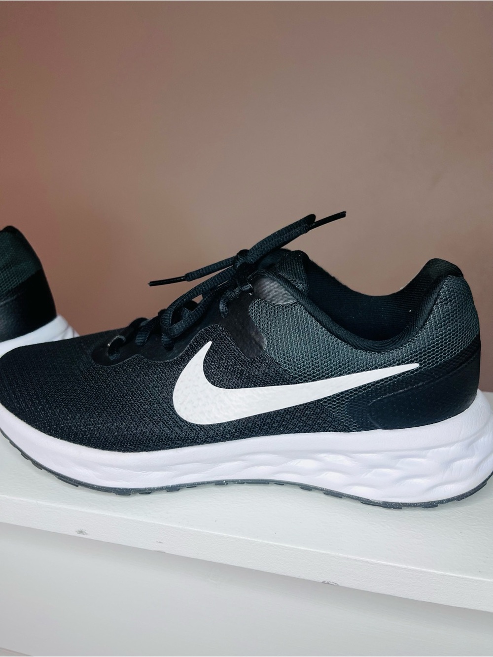 Nike Women’s Black and green Running Sneakers size 8 - Picture 10 of 11